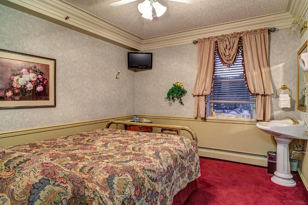 Athabasca Hotel Jasper